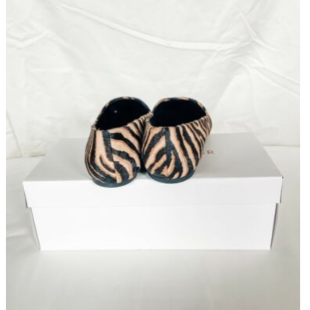 NIB Gibson & Latimer Ellie Tiger Print Haircalf - Picture 8 of 9